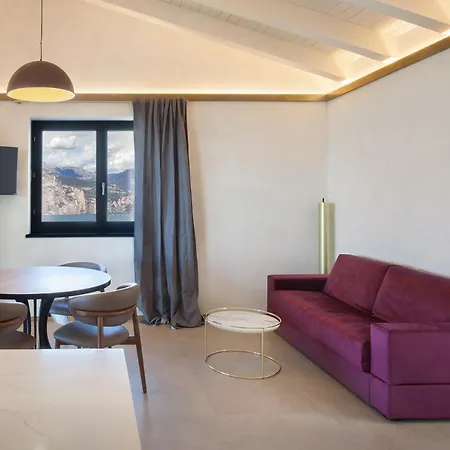Divina22- Icona Con Piscina E Vista Daire