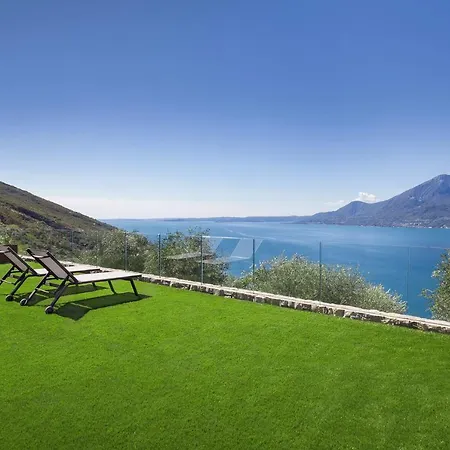Divina - Icona Con Piscina E Vista Castelletto Di Brenzone